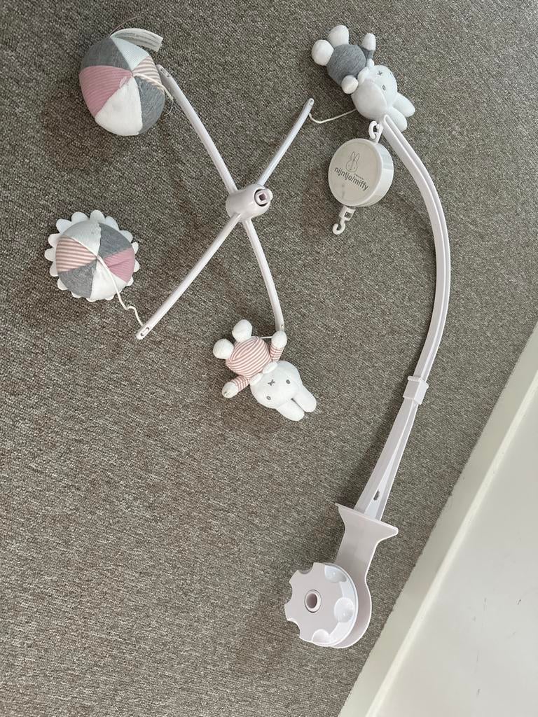 Nijntje/Miffy Mobiel met muziek, Ophalen of Verzenden, Zo goed als nieuw, Rond