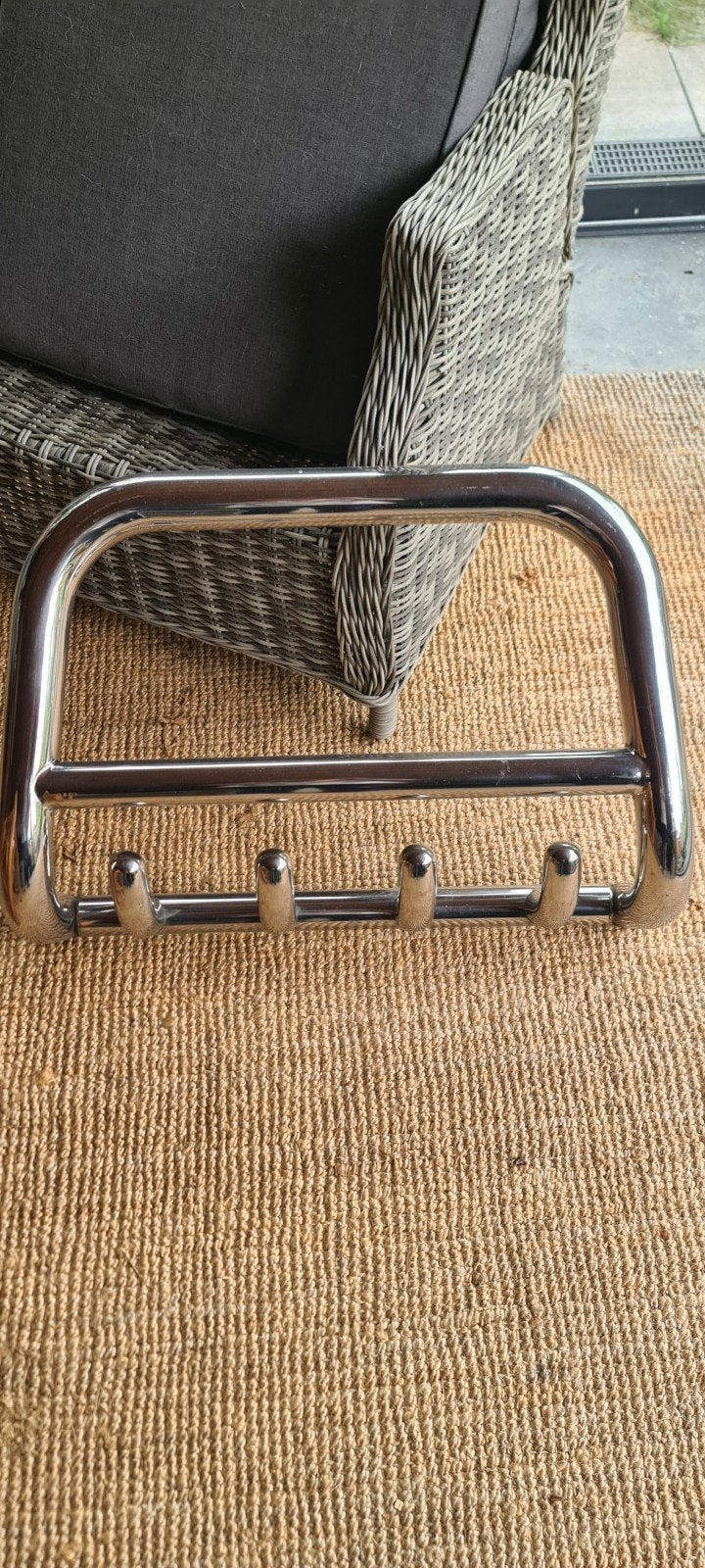 Roestvrijstalen bullbar met bevestigingsmateriaal, Ophalen