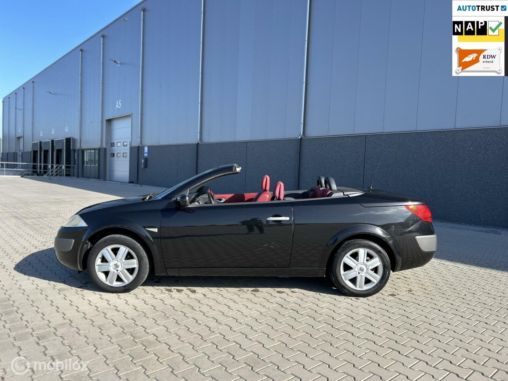 Renault Mégane Coupé-Cabriolet 2.0-16V Priv. Luxe/LEDER/AP, Voorwielaandrijving, 1998 cc, 135 pk, Gebruikt