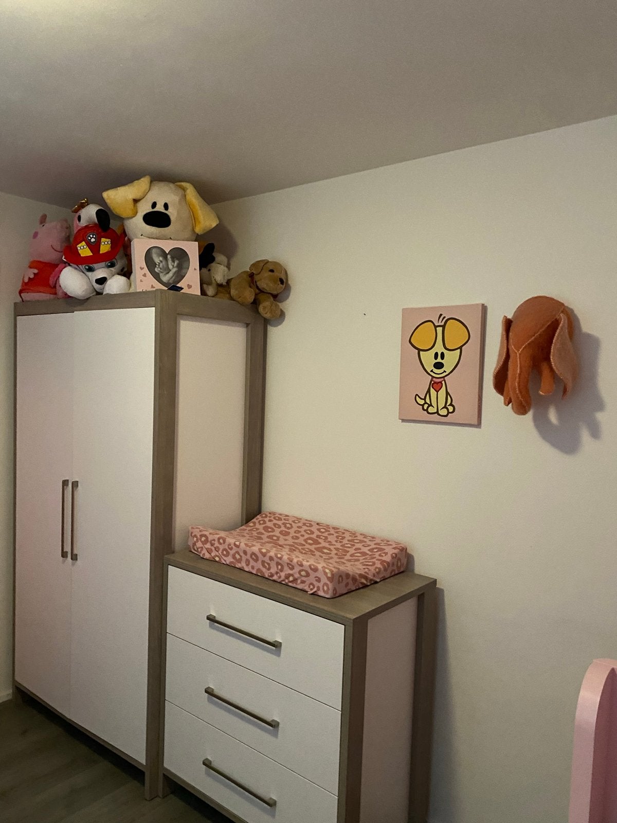 Babykamer set: Commode en kledingkast (ledikant optioneel), Ophalen, 50 tot 70 cm, 105 cm of meer, Commode