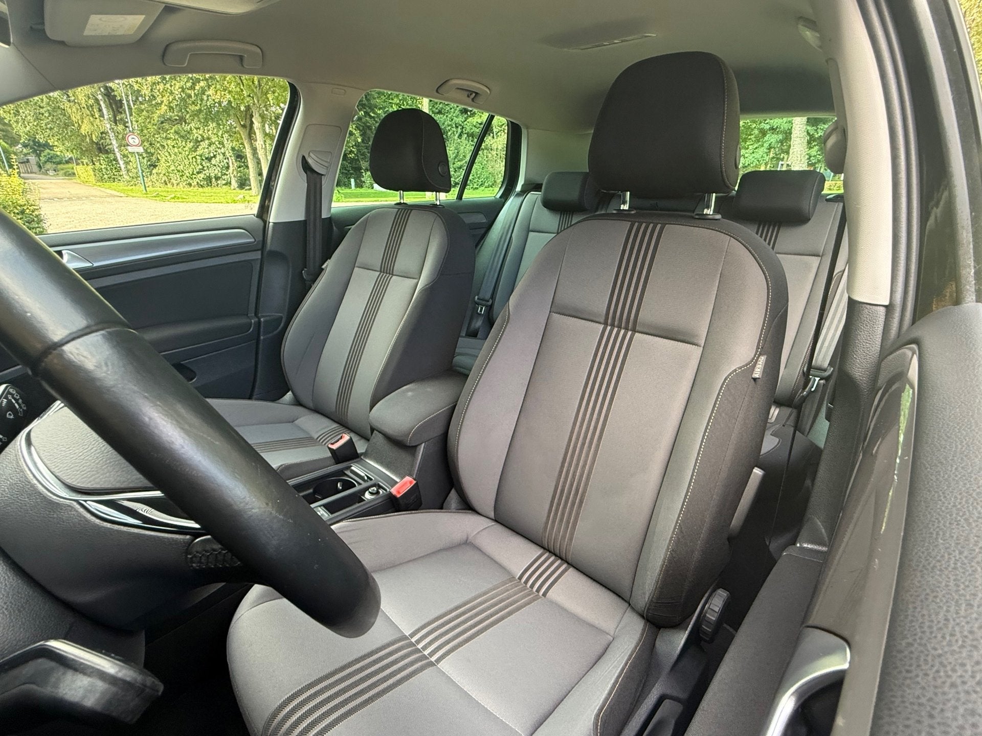 Foto 12 van Volkswagen Golf 1.2 TSI Allstar CRUISE/STOELV/PDC/CLIMA,NAVI