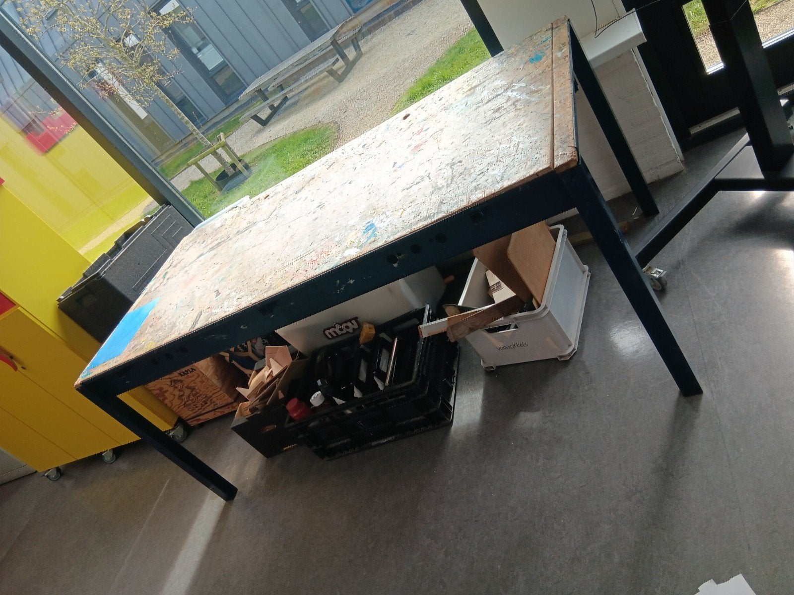 Grote werk/ hobbytafel, Ophalen, Gebruikt