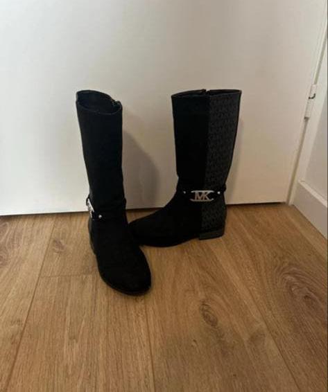 Michael Kors hoge laarzen, zwart, maat 33, Kleding | Dames, Schoenen, Ophalen of Verzenden, Zo goed als nieuw, Zwart, Hoge laarzen