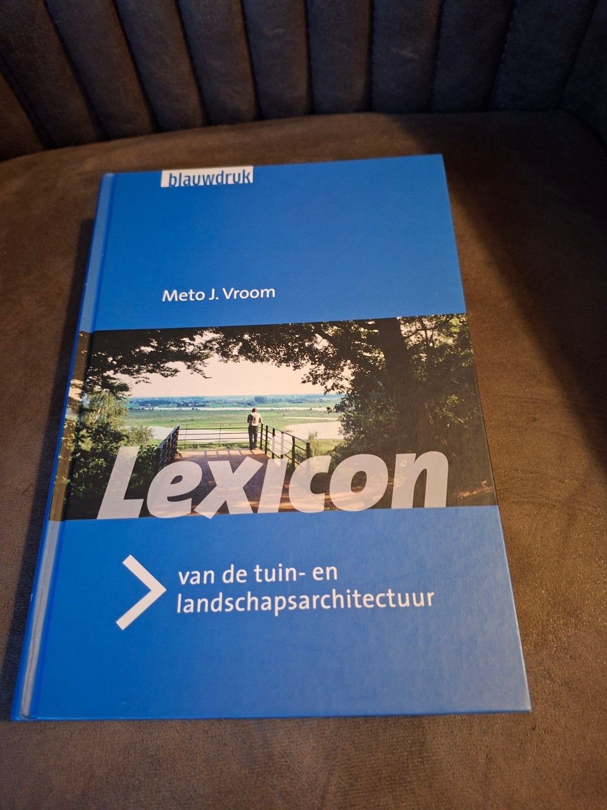 Lexicon van de tuin- en landschapsarchitectuur, Ophalen of Verzenden, Zo goed als nieuw, Meto J. Vroom