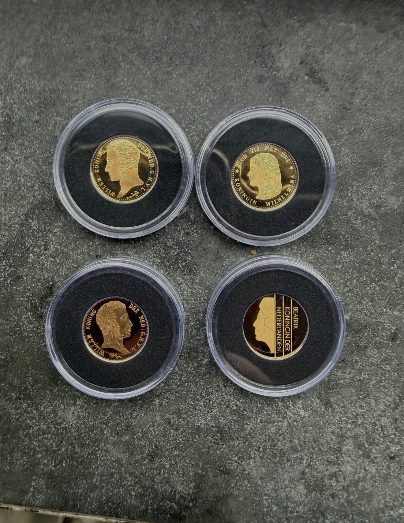Set van 4 gouden munten 24 karaat Goud Nederlands, Verzenden, Overige landen, Overige waardes, Goud