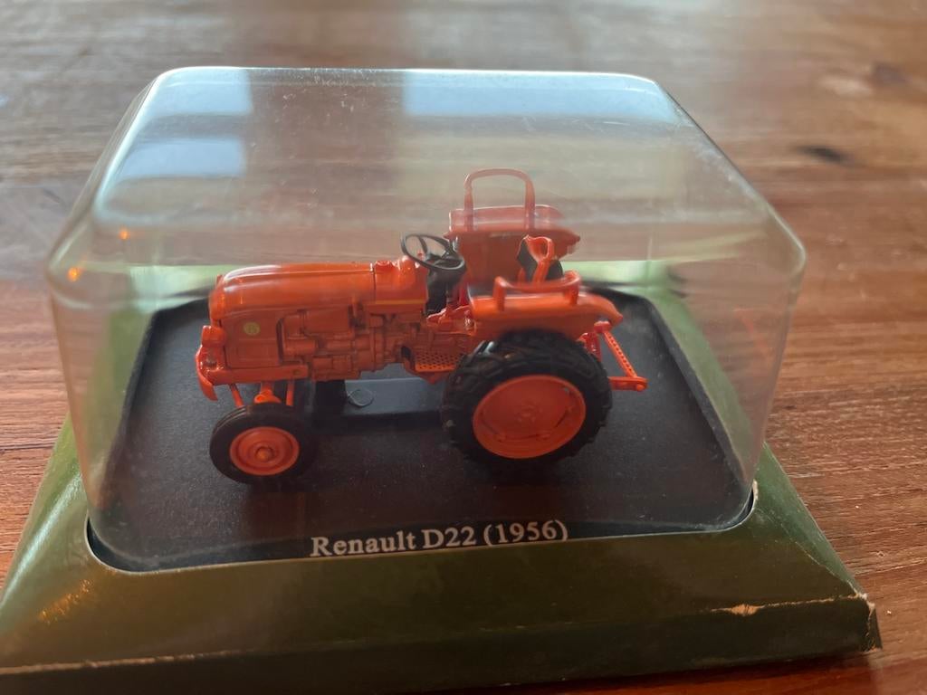Renault D22 (1956) model tractor, Ophalen of Verzenden, Zo goed als nieuw, Overige typen, Overige merken