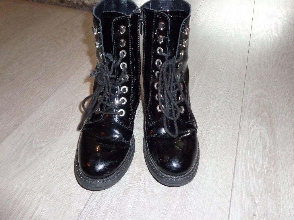 gave zwarte dames/meisjes veterboots van Nikkie, maat 36, Kleding | Dames, Schoenen, Zwart, Lage of Enkellaarzen, Ophalen of Verzenden