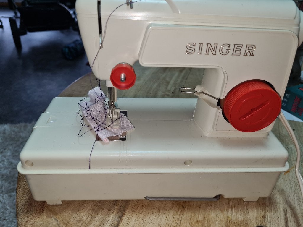 singer mini naaimachine, Antiek en Kunst, Ophalen of Verzenden