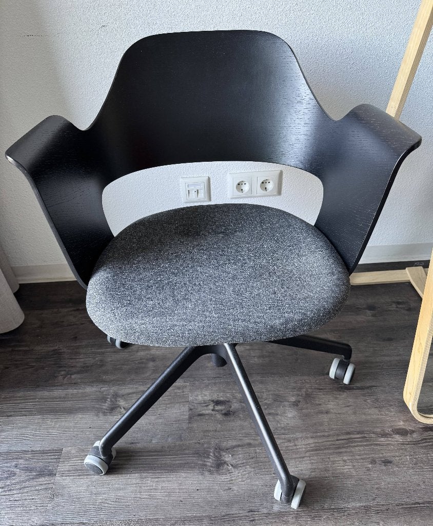 IKEA FJALLBERGET Desk Chair Dark Grey/Black, Ophalen, Zo goed als nieuw, Zwart, Balstoel