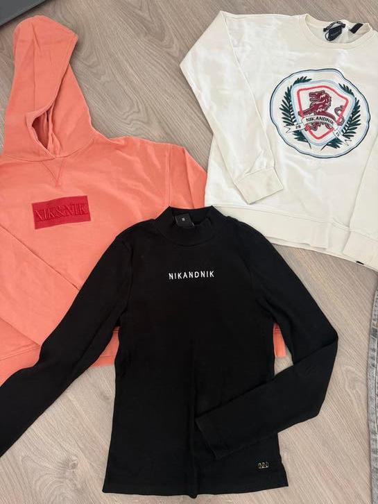 NIK&NIK kledingpakket: 2 truien, 1 shirt en jeans, Kinderen en Baby's, Kinderkleding | Maat 164, Ophalen of Verzenden, Zo goed als nieuw