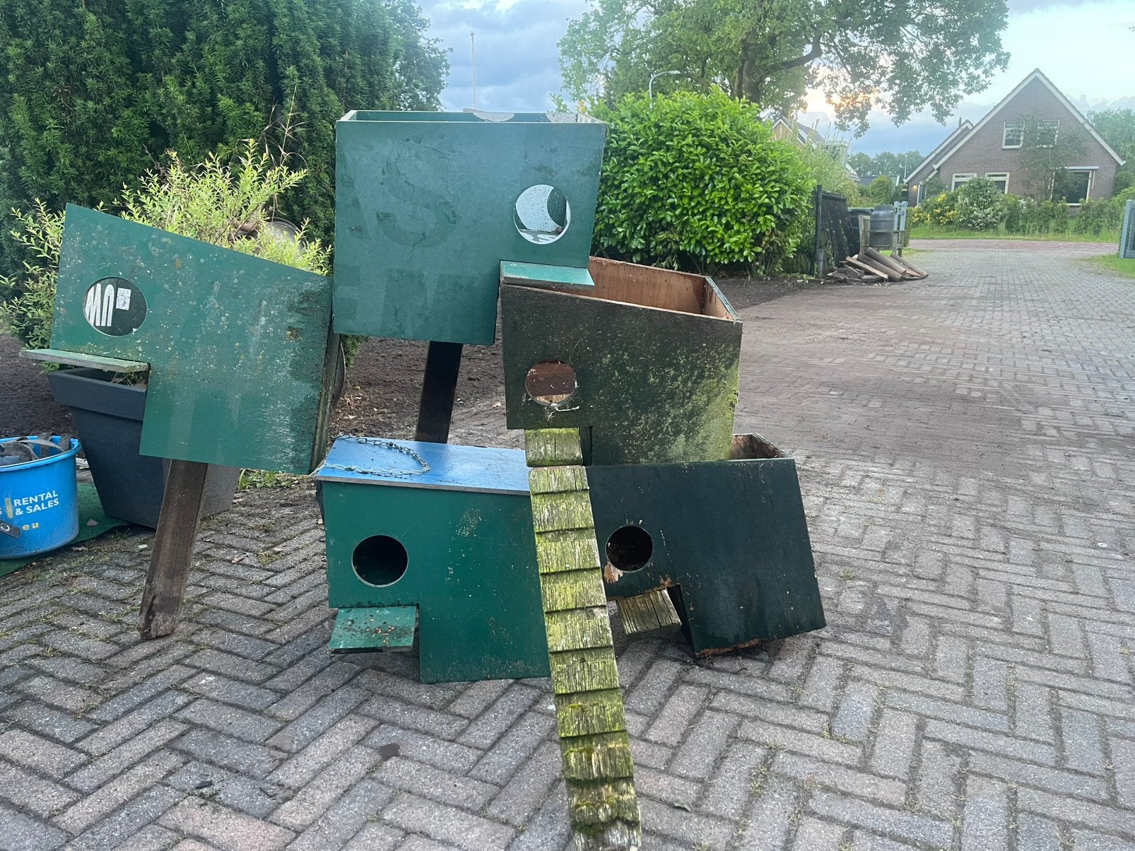 Eendenhokken + voer, Ophalen, Gebruikt, Hout, Vogelkooi