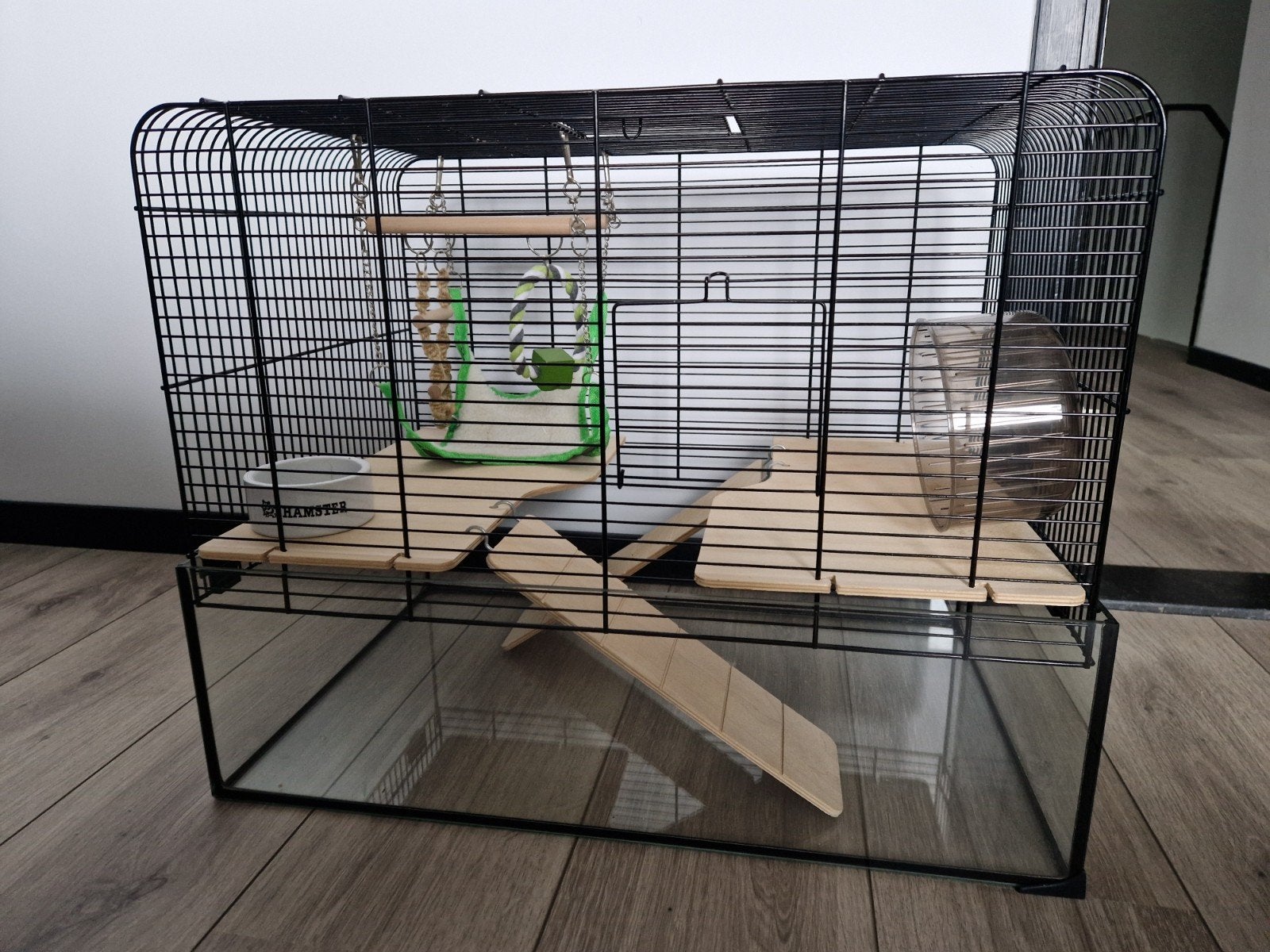 Grote hamsterkooi met toebehoren, Dieren en Toebehoren, Knaagdieren en Konijnen | Hokken en Kooien, Kooi, Gebruikt, Minder dan 75 cm
