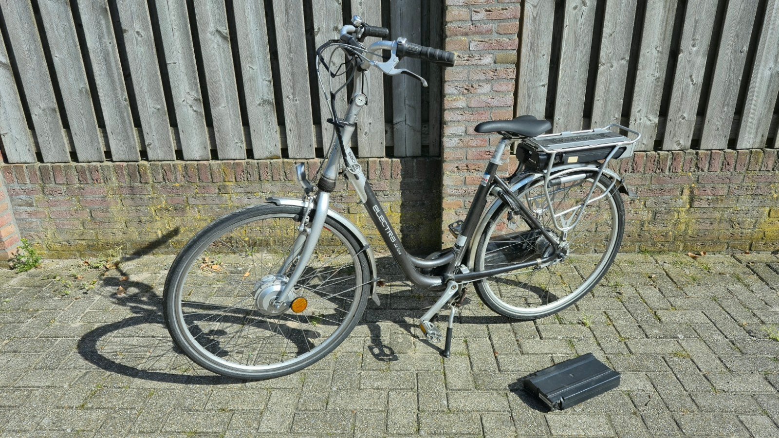 Sachs Elektra Deluxe e-bike met 2 accu's en gashendel, Ophalen, Gebruikt, 30 tot 50 km per accu, Sachs