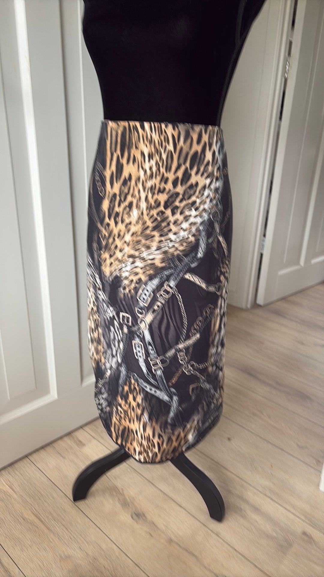 Panter, riemen kettngen print lichtgewicht rokje 42 L izgst, Bruin, Maat 42/44 (L), Ophalen of Verzenden, Zo goed als nieuw