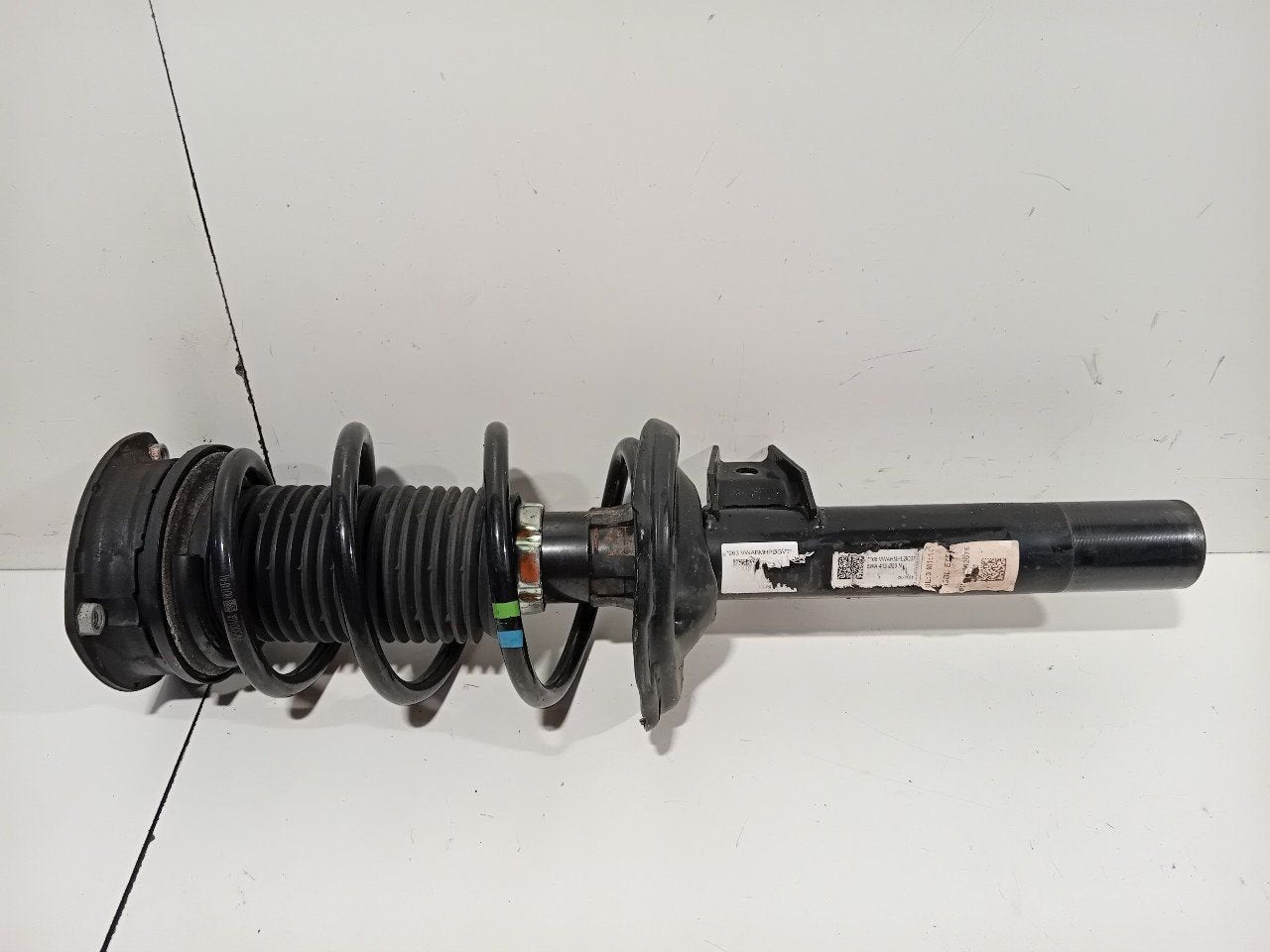 Veerpoot rechts voor Volkswagen Golf, Onderdelen@venauto.nl, Van der Ven Autorecycling B.V., Gebruikt, Ettenseweg 76, 4706 PB Roosendaal, The Netherlands