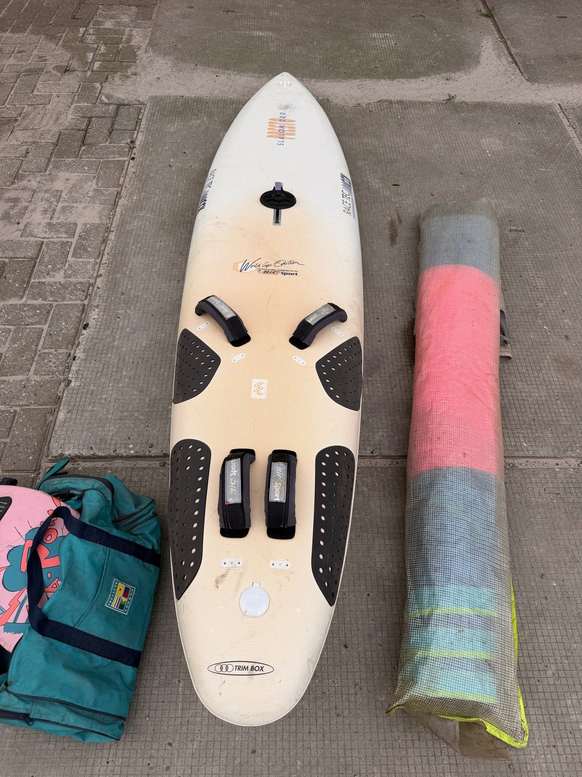 Complete Windsurf Set: 2 Zeilen, 2 Gieken, Plank en Mast, Ophalen of Verzenden, Gebruikt, Complete set, Met giek