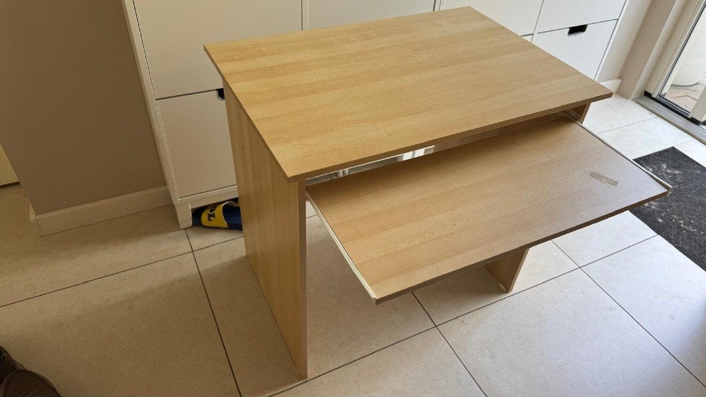 Bureau, Huis en Inrichting, Bureaus, Ophalen, Gebruikt, Spaanplaat of MDF, IKEA