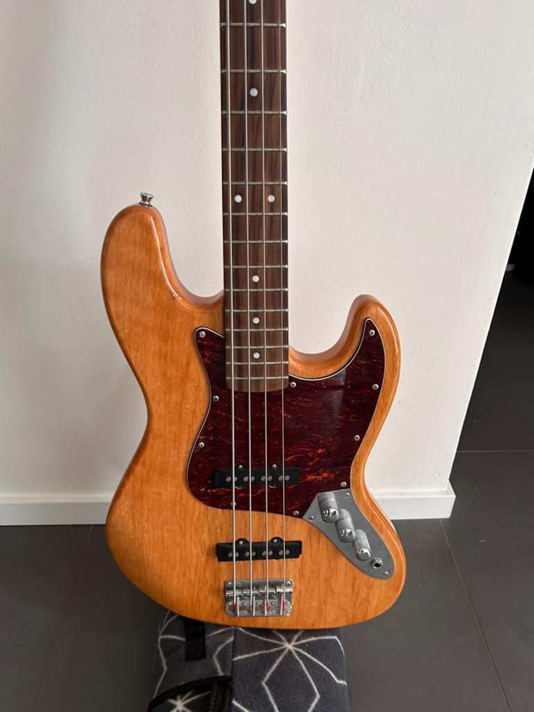 Stagg Bas gitaar, Muziek en Instrumenten, Ophalen, Gebruikt, Elektrisch