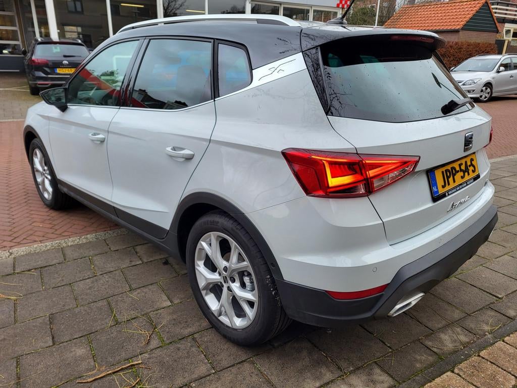 Seat ARONA 1.5 TSI EVO FR Business Intense Plus, 12 maanden, 4 cilinders, Wit, SUV of Terreinwagen