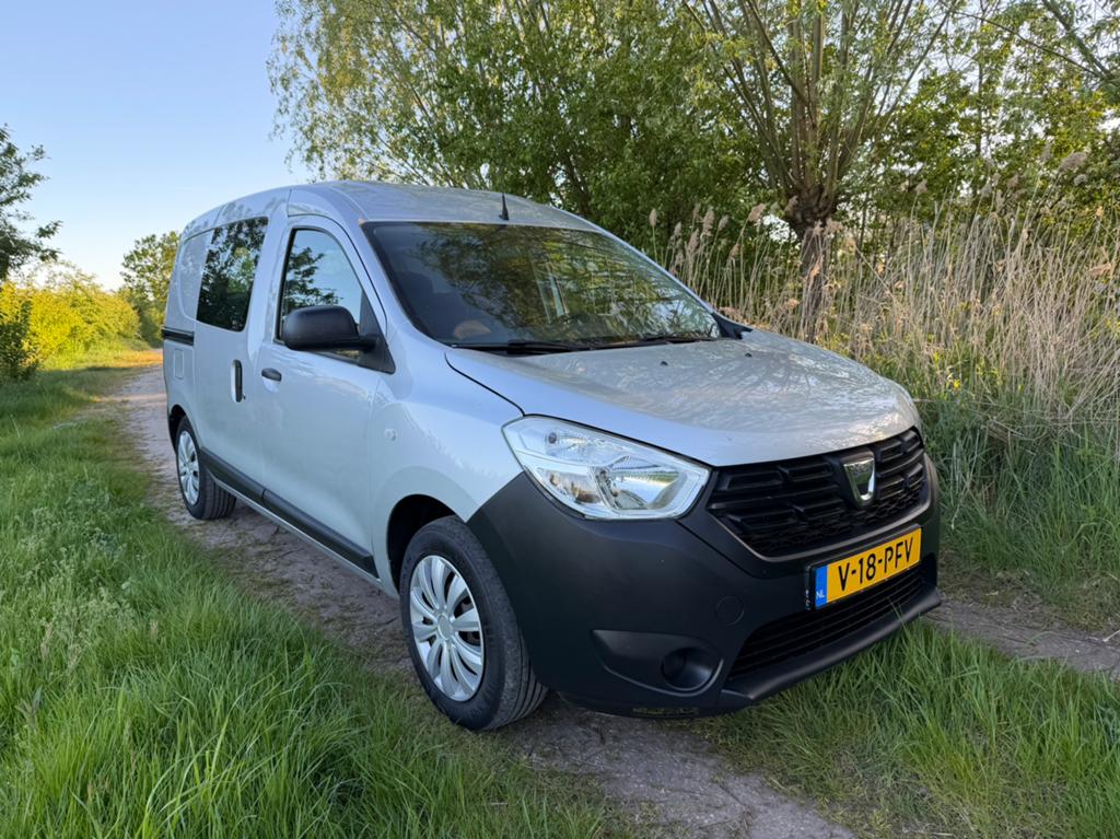 Dacia Dokker 2017 | 1.6 Benzine 100pk | Airco, Auto's, 4 cilinders, 1600 cc, 102 pk, Handgeschakeld