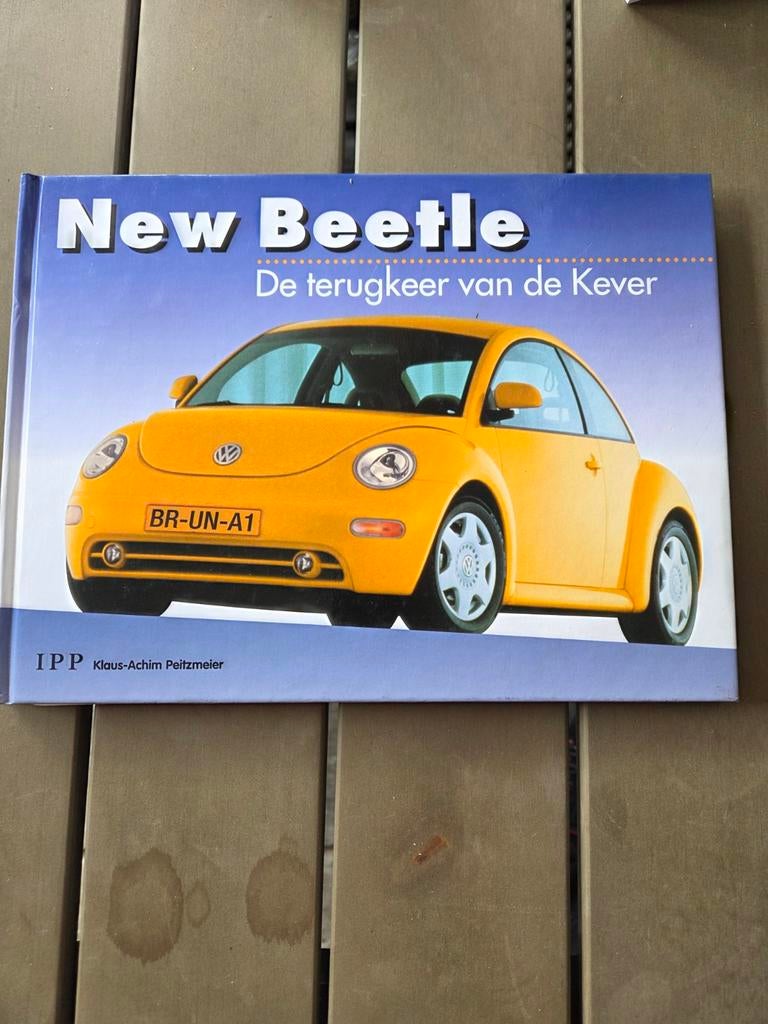 New Beetle: De terugkeer van de Kever - Boek, Boeken, Auto's | Boeken, Ophalen of Verzenden, Zo goed als nieuw, Volkswagen, Klaus-Achim Peitzmeier