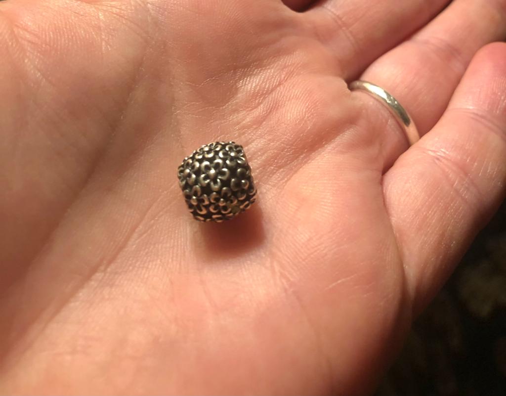 Pandora bedel met bloemen, zilver, bloemetjes, Pandora, Ophalen of Verzenden, Zo goed als nieuw, 1 bedel