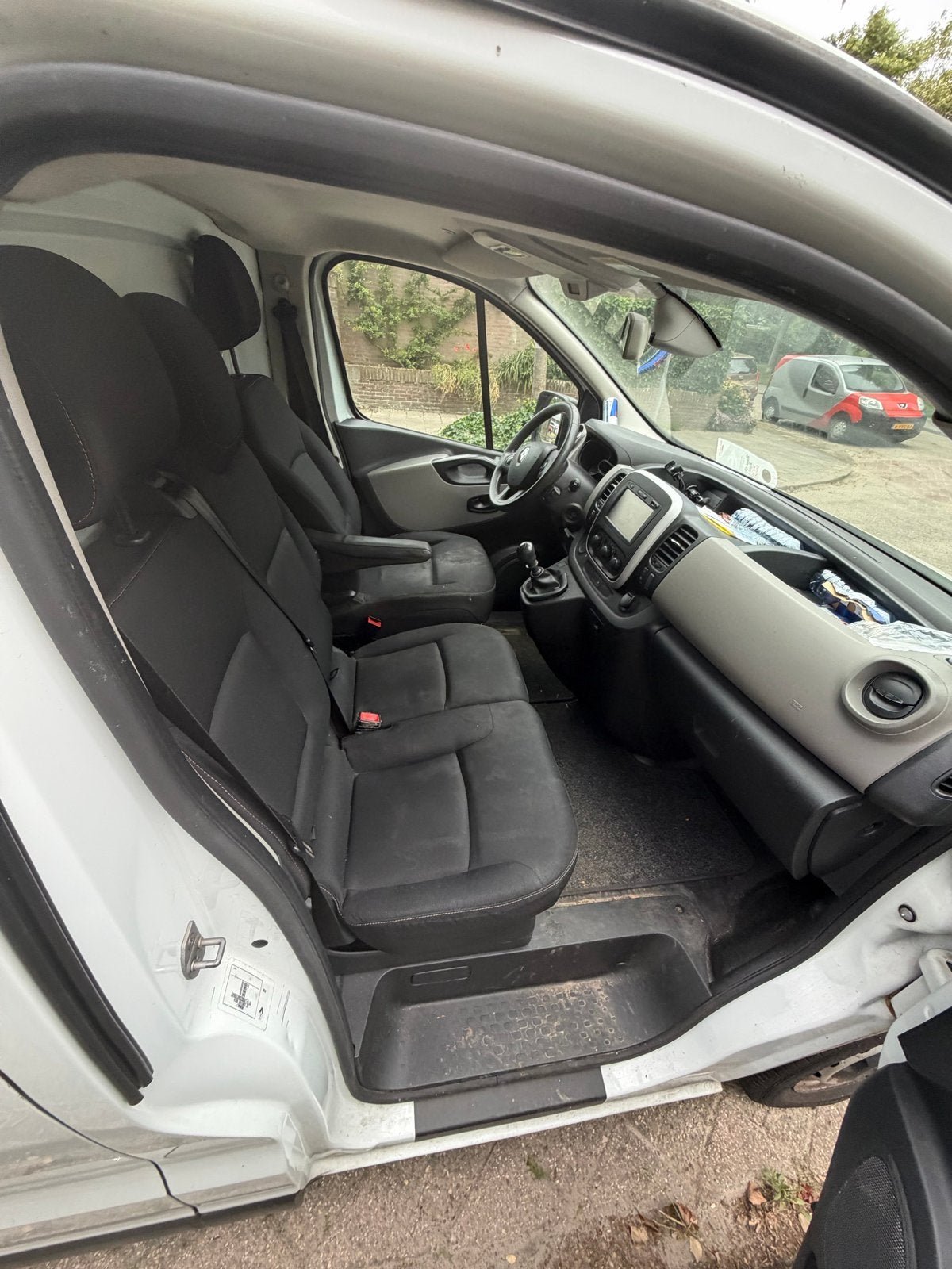 Renault Trafic 1.6 DCI 92KW 2017 Wit, Auto's, Bestelauto's, 125 pk, 4 cilinders, Renault, Wit