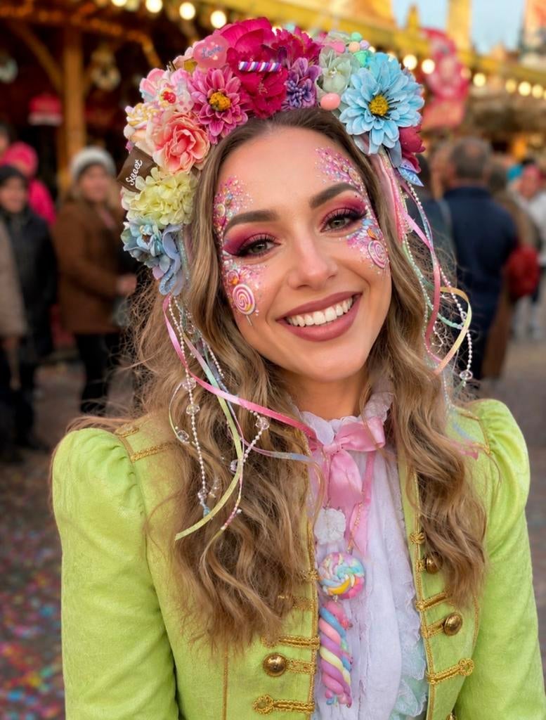 Bloemenbeugel 'Zoetekauw' Bloemfetti - Nieuw, Kleding | Dames, Carnavalskleding en Feestkleding, Ophalen of Verzenden, Nieuw, Carnaval