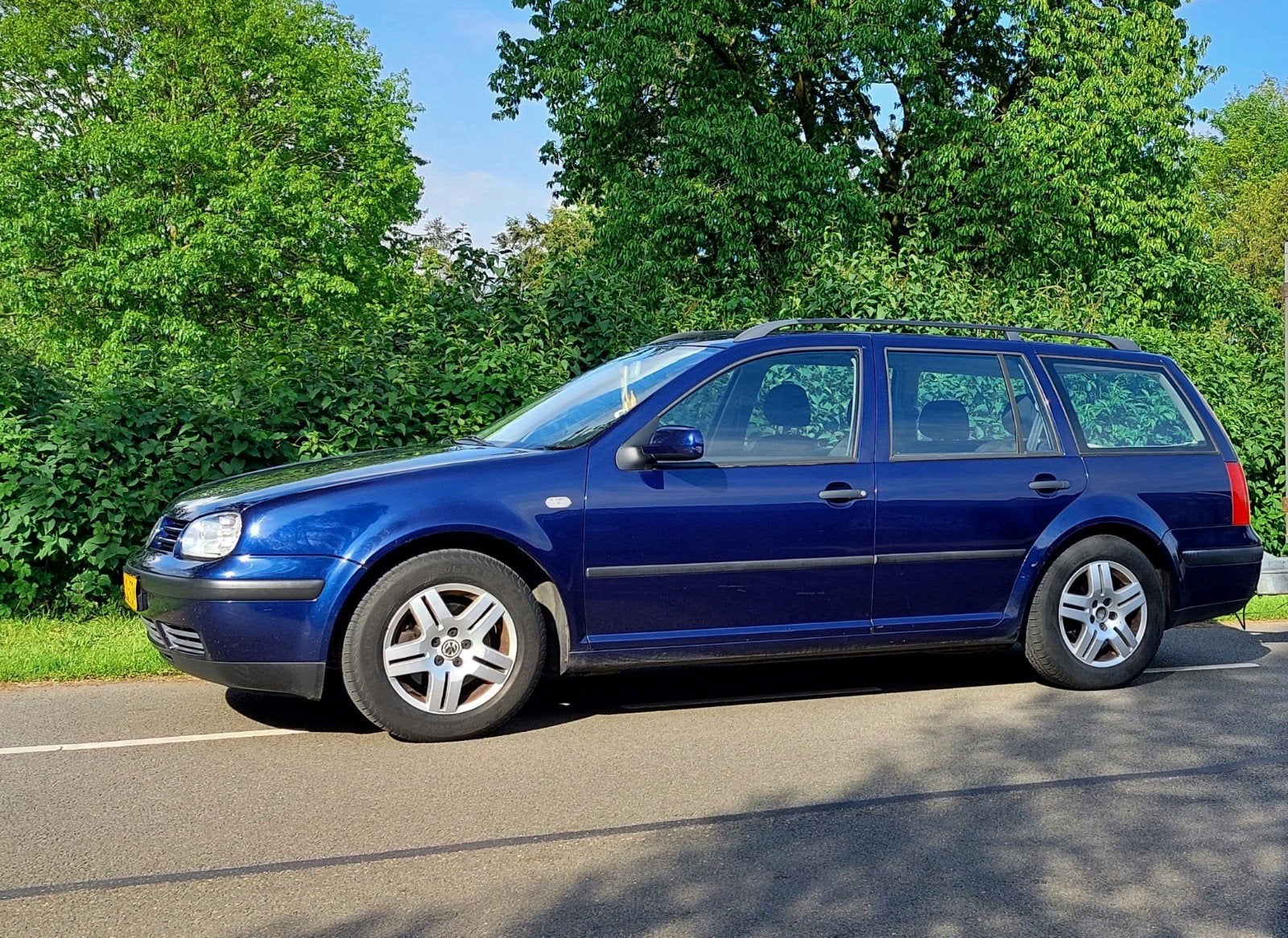 Volkswagen Golf 2.0 Variant 85KW 2002 Blauw, 4 cilinders, 1984 cc, Blauw, Origineel Nederlands