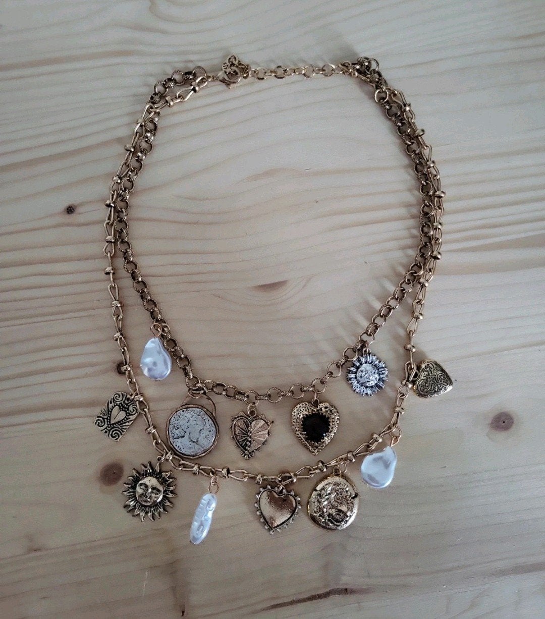Costes ketting met diverse bedels, Gebruikt, Ophalen of Verzenden, Goud, Overige materialen