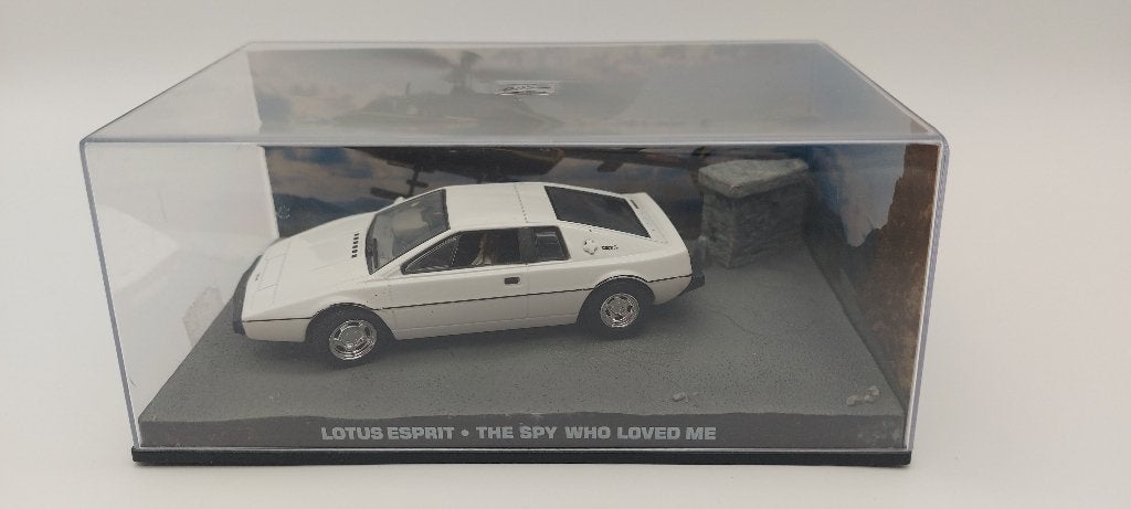#16 Lotus Esprit James bond auto met boekje, Verzenden, Nieuw, Auto, Universal Hobbies