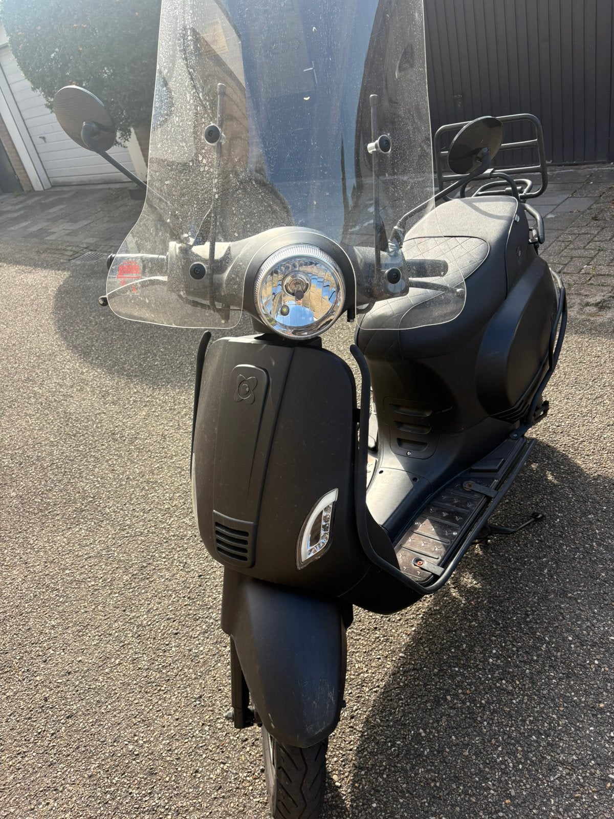 Agm scooter blauw kenteken, Fietsen en Brommers, Zo goed als nieuw, Benzine, Ophalen, Overige merken