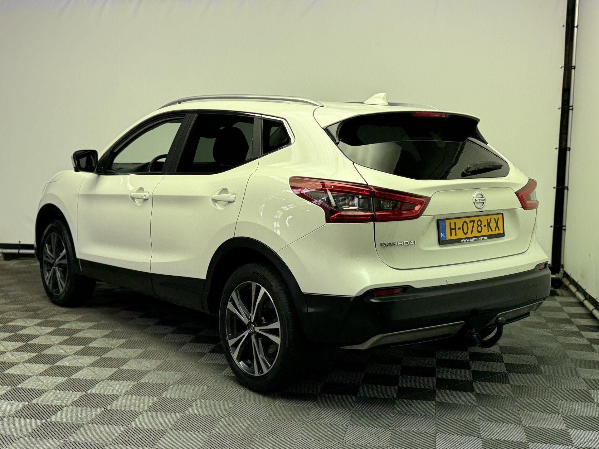 Nissan QASHQAI 1.3 DIG-T N-Connecta Pano Navi 360 Camera NL, Auto's, Voorwielaandrijving, Gebruikt, 4 cilinders, Met garantie (alle)