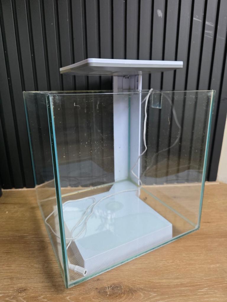 Superfish Qubiq 30 Pro, Dieren en Toebehoren, Ophalen of Verzenden, Leeg aquarium