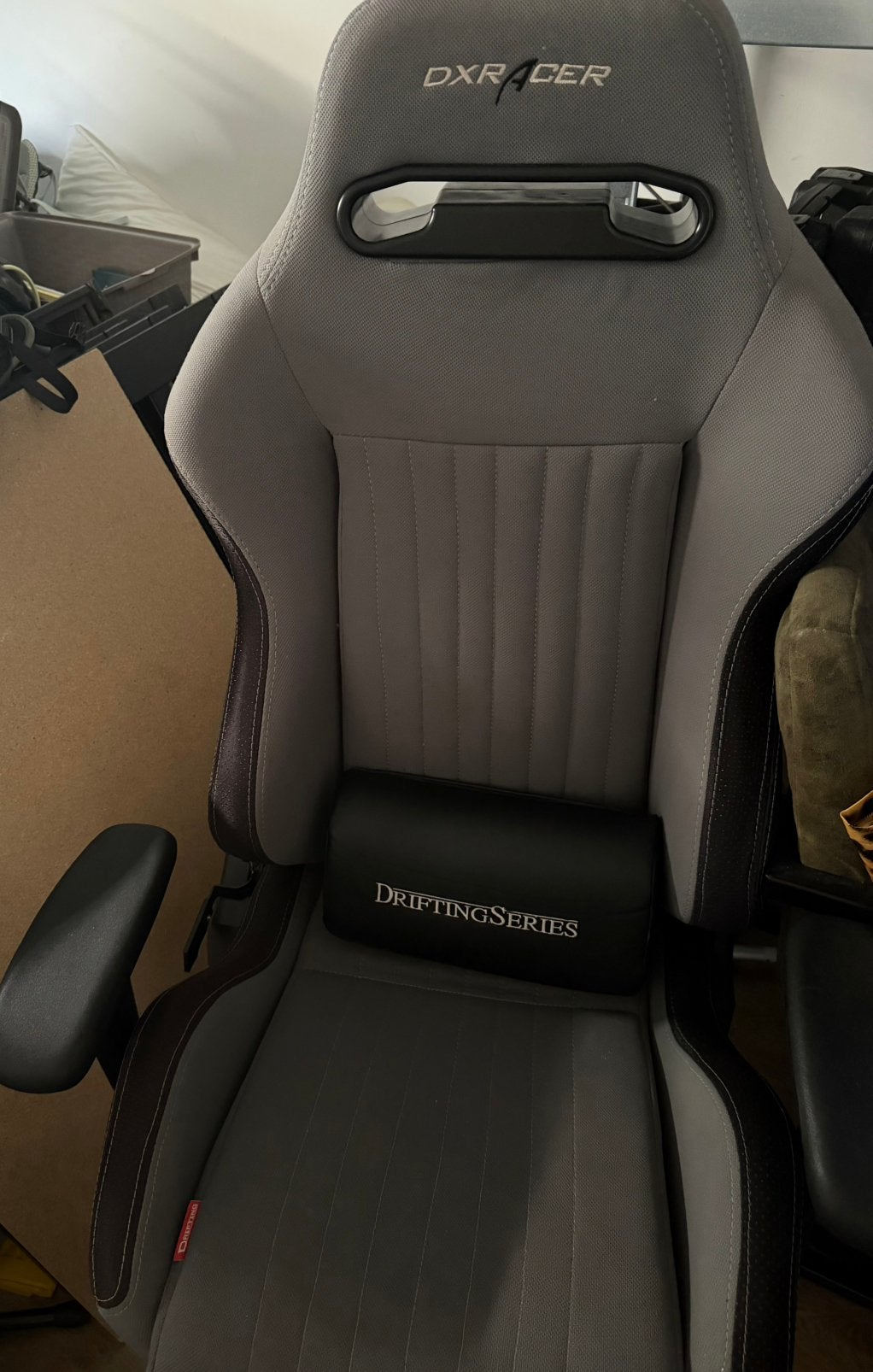 Unieke DX Racer game chair, Huis en Inrichting, Bureaustoelen, Ophalen, Gebruikt, Grijs, Gaming bureaustoel