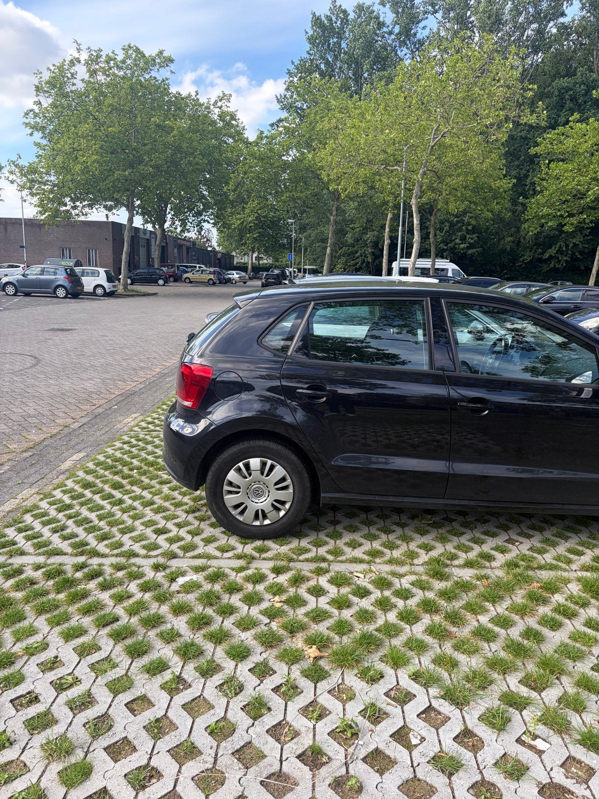 Volkswagen Polo 1.4 16V FSI 63KW 2011 Zwart, Voorwielaandrijving, 970 kg, 40 €/maand, 4 cilinders