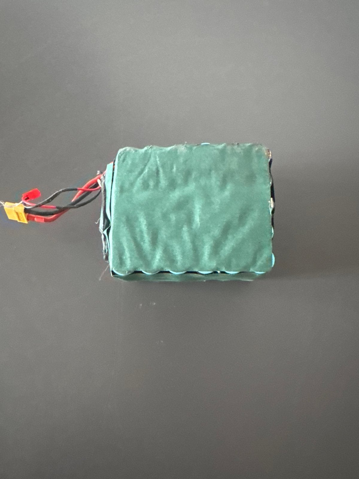 Accupakket 12V Li-ion met XT60 connector, Ophalen of Verzenden, Gebruikt, Oplaadbaar