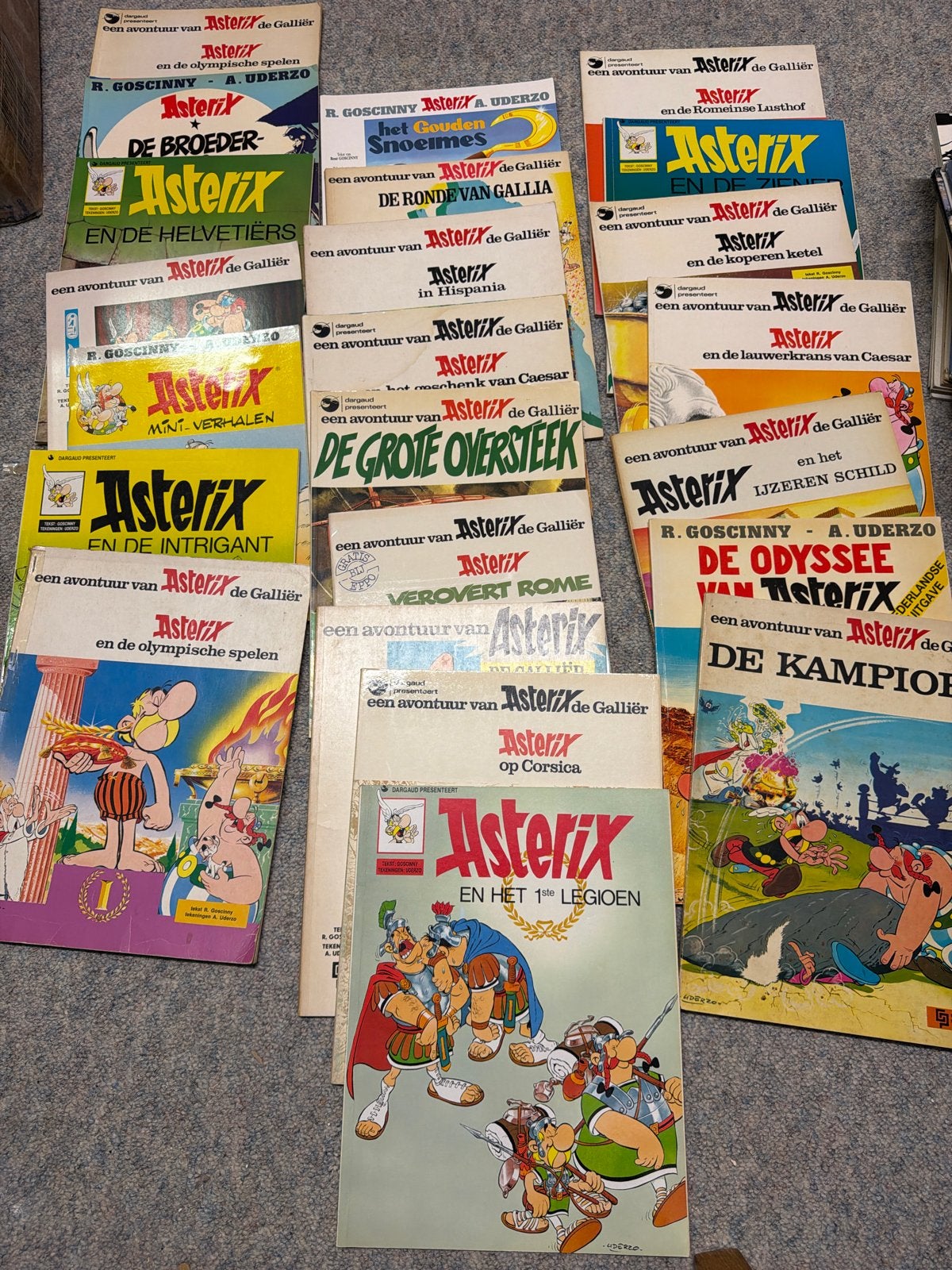 Grote collectie Asterix en Obelix stripboeken 23 albums, Boeken, Meerdere stripboeken, Ophalen of Verzenden, Gelezen