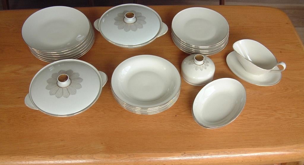 prachtig antiek servies Spenzo -Saskia- dekschalen enz, Antiek en Kunst, Antiek | Servies compleet, Ophalen of Verzenden