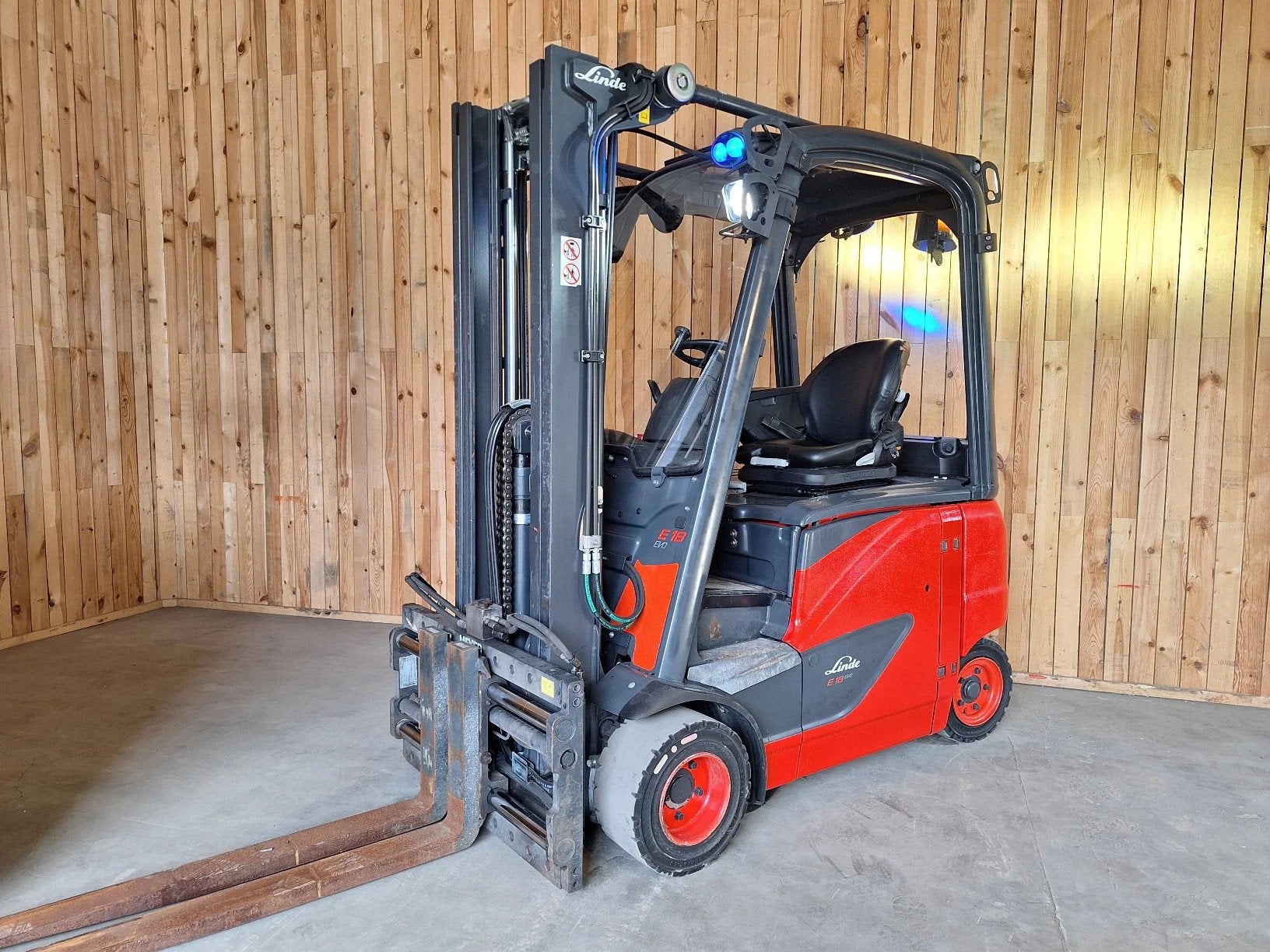 Linde Heftruck E18 triplo,sideshift, vorkenversteller 4000 u, Elektrisch, Heftruck, Linde