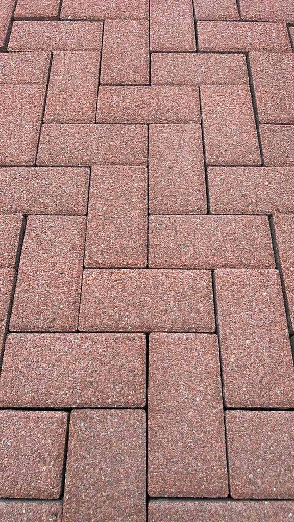 Betonklinker Globurn Red (1800m2) restpartij AANBIEDINGEN, Tuin en Terras, Klinkers, Nieuw, Ophalen of Verzenden, 10 m² of meer