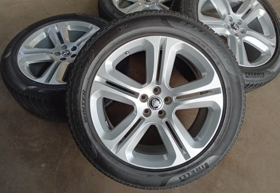 Originele Jaguar FPace Alu Velgen 20"+Pirelli, Ophalen, Zo goed als nieuw