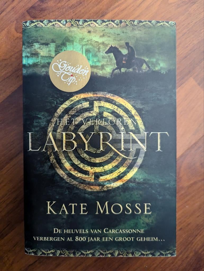 2 x Fantasy boeken. IZGS, Ophalen of Verzenden, Zo goed als nieuw