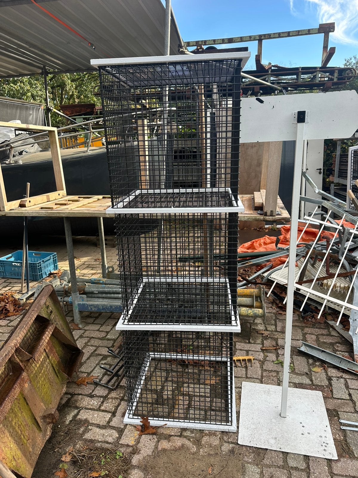 Draadkooi voor decoratie / display voor in winkel, Ophalen, Metaal, X, Gebruikt