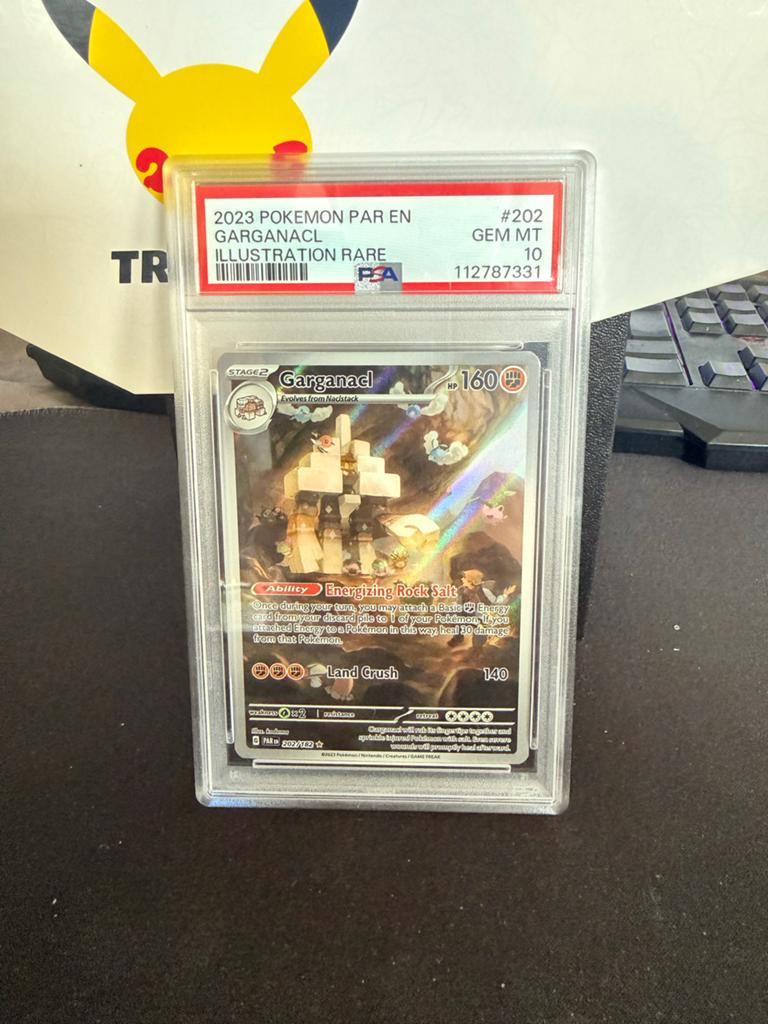 Garganacl 2023 Pokemon PSA 10 GEM MT Illustratie Zeldzaam, Hobby en Vrije tijd, Verzamelkaartspellen | Pokémon, Ophalen of Verzenden