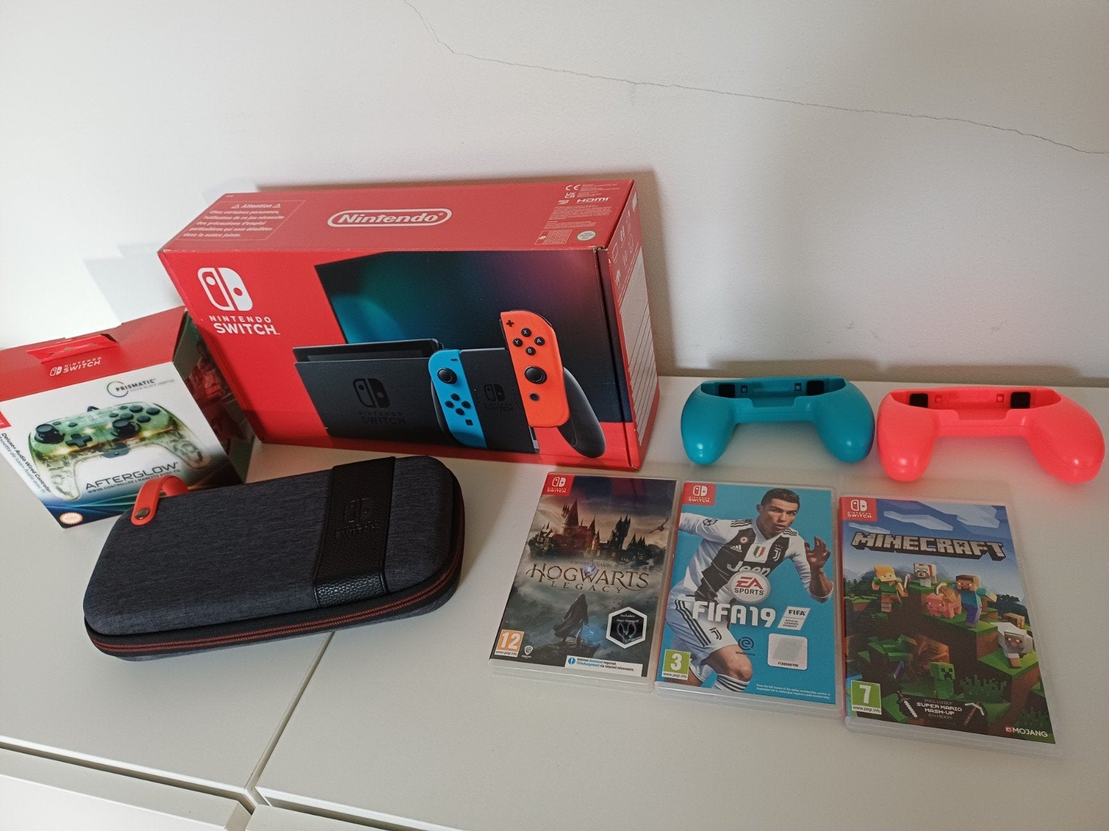 Nintendo Switch, Ophalen, Met games, Met 2 controllers, Zo goed als nieuw