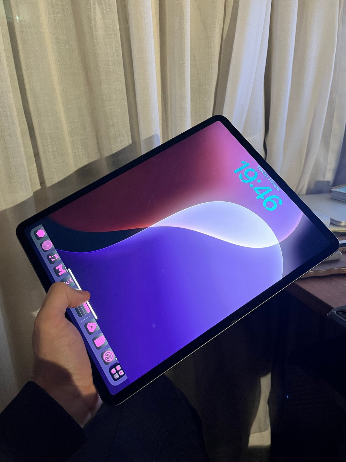 Foto 2 van Apple iPad Pro 12.9 inch 256GB (3e generatie) - Z.G.A.N.