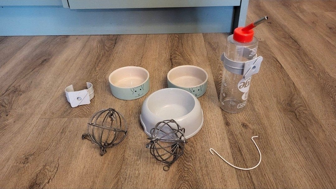Knaagdieren voerbak, waterfles, hooibal, Ophalen of Verzenden