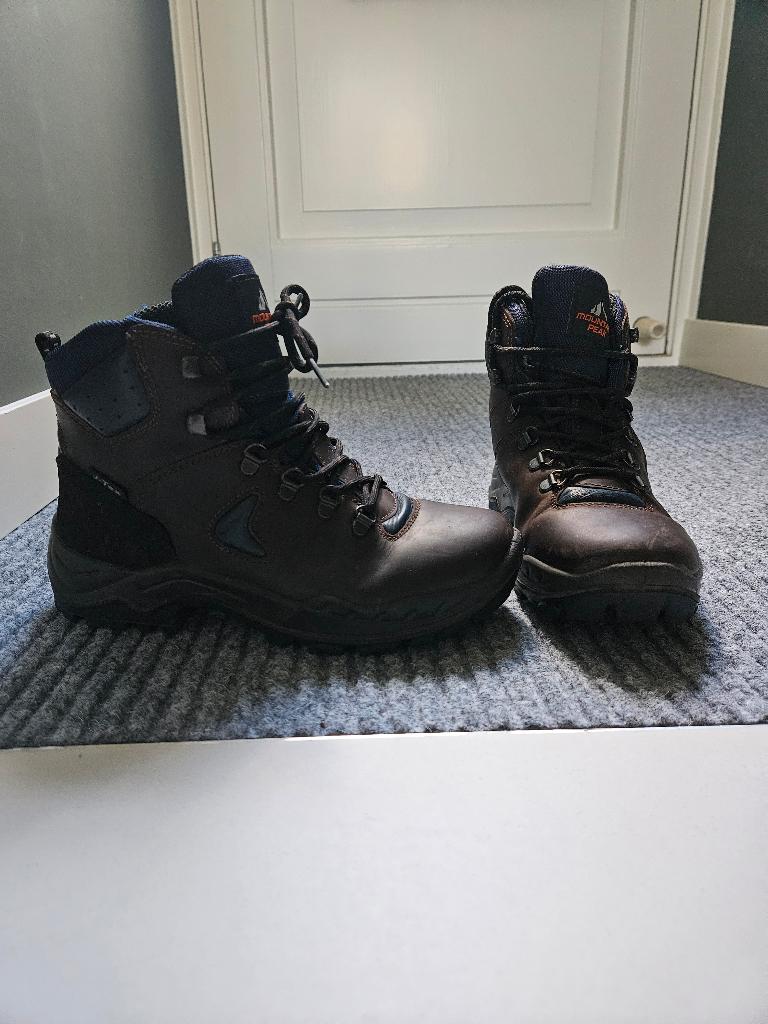 Wandelschoenen, Ophalen, Zo goed als nieuw