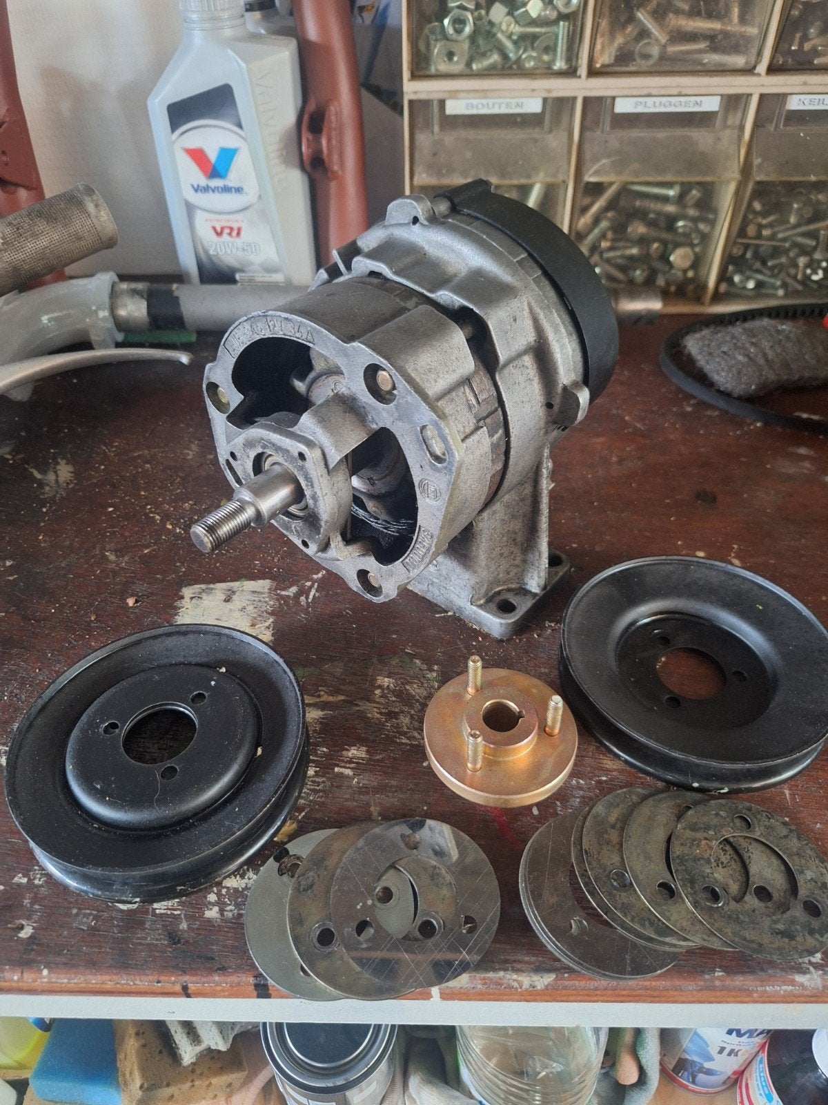Wisselstroom dynamo Fiat 500/126 oldtimer met toebehoren, Auto-onderdelen, Motor en Toebehoren, Ophalen of Verzenden, Gebruikt